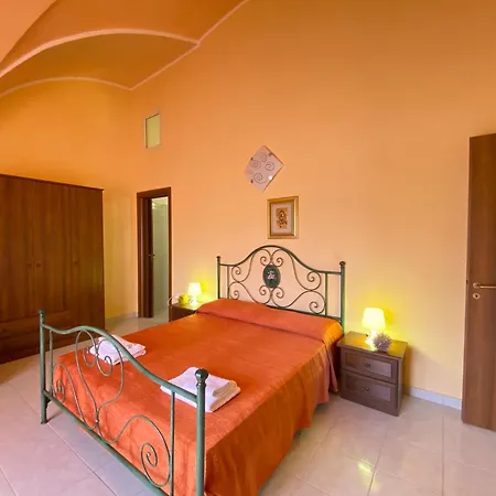 아파트 Parthenope