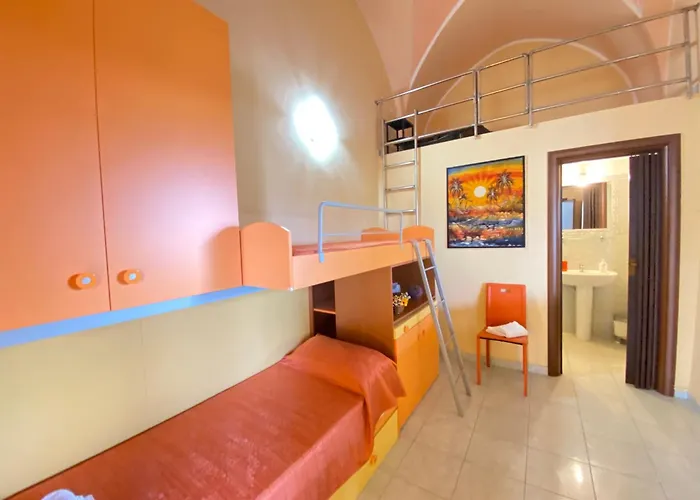 아파트 Parthenope *